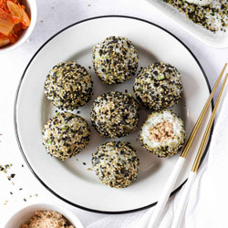 Korean Rice Balls With Tuna Mayo (jumeokbap)