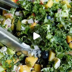 Peach, Blueberry &amp; Goat Cheese Salad With Honey-lime Dressing