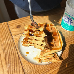 Cottage Cheese Waffles (30g Of Protein, 3 Ingredients)