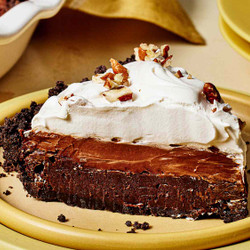 This Easy Retro Dessert Features A Jaw-dropping Amount Of Chocolate