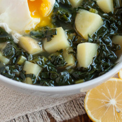 Simple Kale &amp; Potato Soup