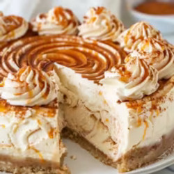 Decadent Cinnamon Roll Cheesecake