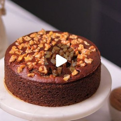 Date &amp; Walnut Cake