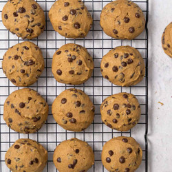 Pumpkin Chocolate Chip Cookies