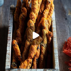 Grissini Rustici Al Pomodoro E Taggiasche