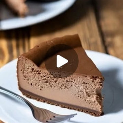 Three-ingredient Flour-free Chocolate Cheesecake