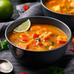 Fiery sweet potato stew with fruity lime and tempeh cubes