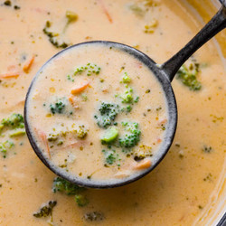 Broccoli Cheese Soup (à la Panera)