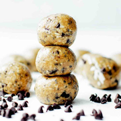 Peanut Butter Oat Protein Balls (kid Friendly!)