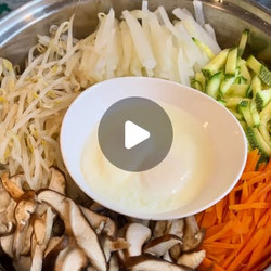 10min Steamed Bibimbap + Spinach Doenjang Soup