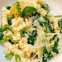 Lemon, Ricotta, And Spinach Pasta