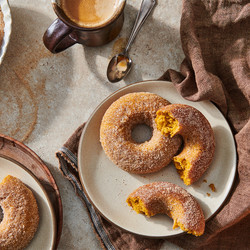 Pumpkin Cake Doughnuts