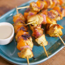 Yogurt-marinated Chicken Skewers