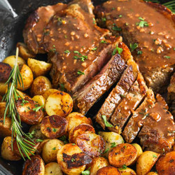 Rosemary &amp; Red Wine Pan Sauce