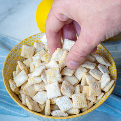 Lemonade Puppy Chow