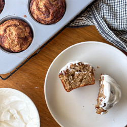 Healthy Cinnamon Roll Muffins