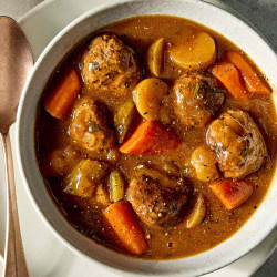 Guinness Irish Meatball Stew