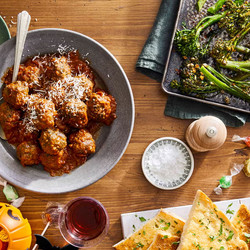 Slow Cooker Spinach-and-parmesan Meatballs