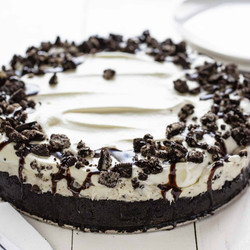 No Bake Oreo Cheesecake