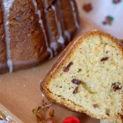 Polish Yeast Babka With Raisins {babka Drożdżowa Z Rodzynkami}