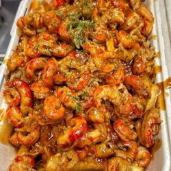 Honey Garlic Crawfish Fries