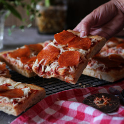 Copycat Di Carlo's Style Pizza