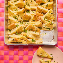 Cheesy Garlic Naan | Slimming &amp; Weight Watchers Friendly