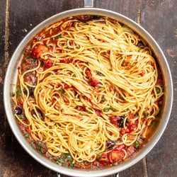 Easy Pasta Puttanesca Recipe