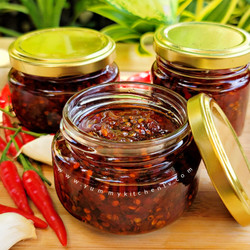 Chili Garlic Oil