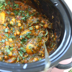 Slow Cooker Chickpea And Potato Curry
