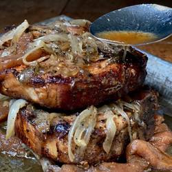Slow Cooker Pepper Pork Chops