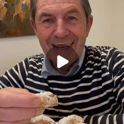 Almond Crescent Biscuits