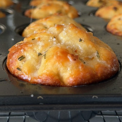 Rosemary Garlic Focaccia Muffins