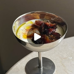 Caramelized Dates With Greek Yogurt Bowl
