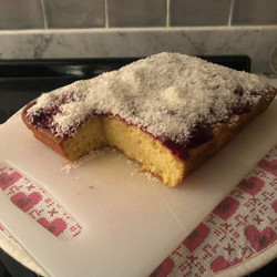 Almond sponge
