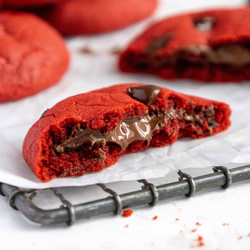Red Velvet Nutella Cookies