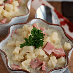 Crock Pot Cream Cheese Ham &amp; Potato Soup