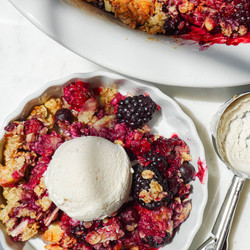 Healthy Berry Crisp