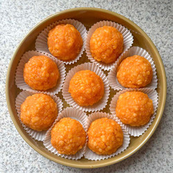 Boondi Ladoo