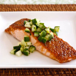 Spice Broiled Salmon With Green Apple Salad