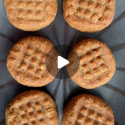 2-ingredient Date Cookies
