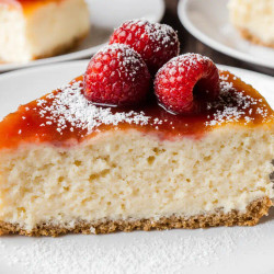 3-ingredient Creamy Yogurt Cake