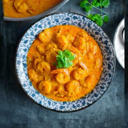 Chingri Malai Curry - Bengali Coconut Shrimp Curry - Keto