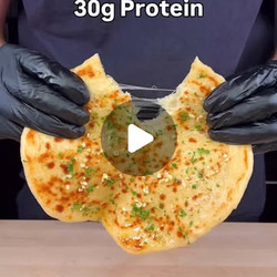 Cheesy Garlic Butter Naan