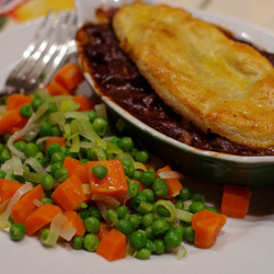 Hearty Steak, Ale And Mushroom Pie