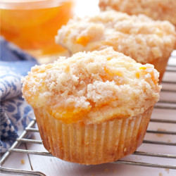 Peach Cobbler Muffins