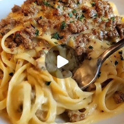 Garlic Butter Beef Linguine With Creamy Parmesan Cheddar Sauce
