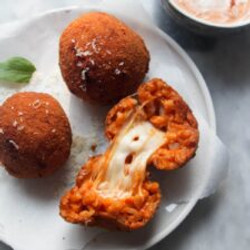 Easy Cheesy Stuffed Arancini (risotto Balls)