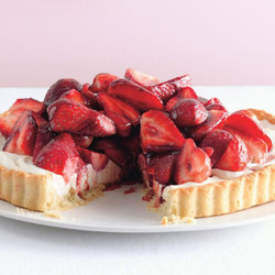 Strawberry Mascarpone Tart with Port Glaze