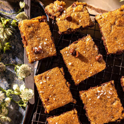 Mom's Chocolate Chip Cookie Dough Bars